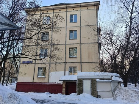 Первая "хрущёвка" (ул. Гримау, 16). Фото: Мария Саплинова