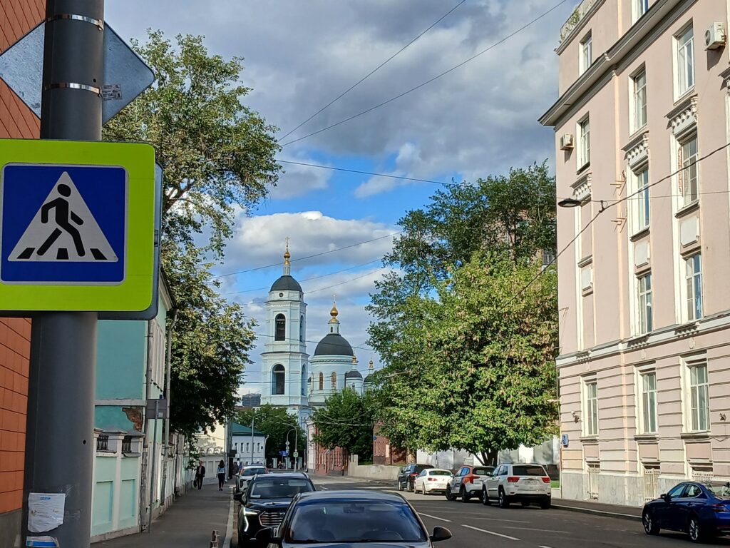 Храм святителя Алексея в Алексеевской слободе